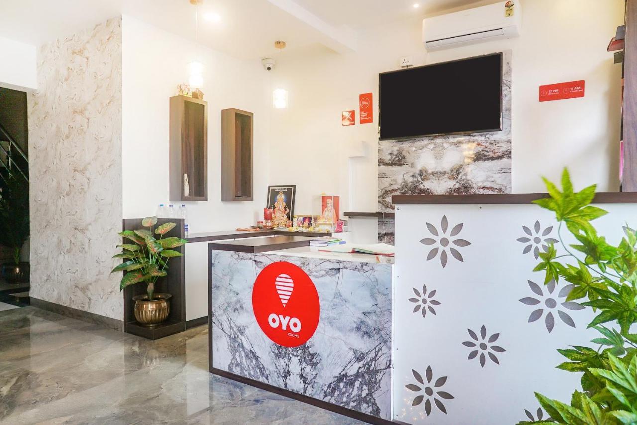 Oyo 15741 Z Inn Phursungi Eksteriør bilde